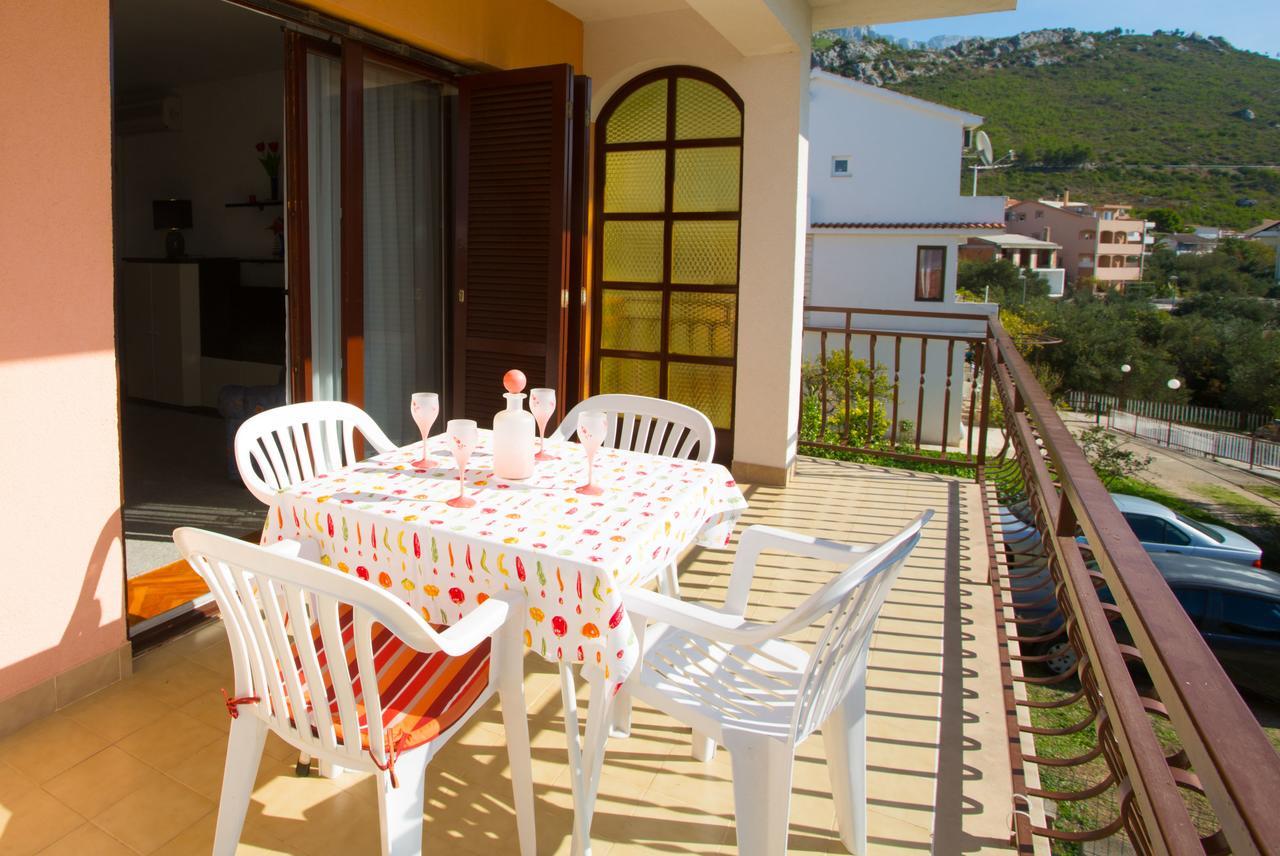 Apartments Zoran โพรไมนา ภายนอก รูปภาพ