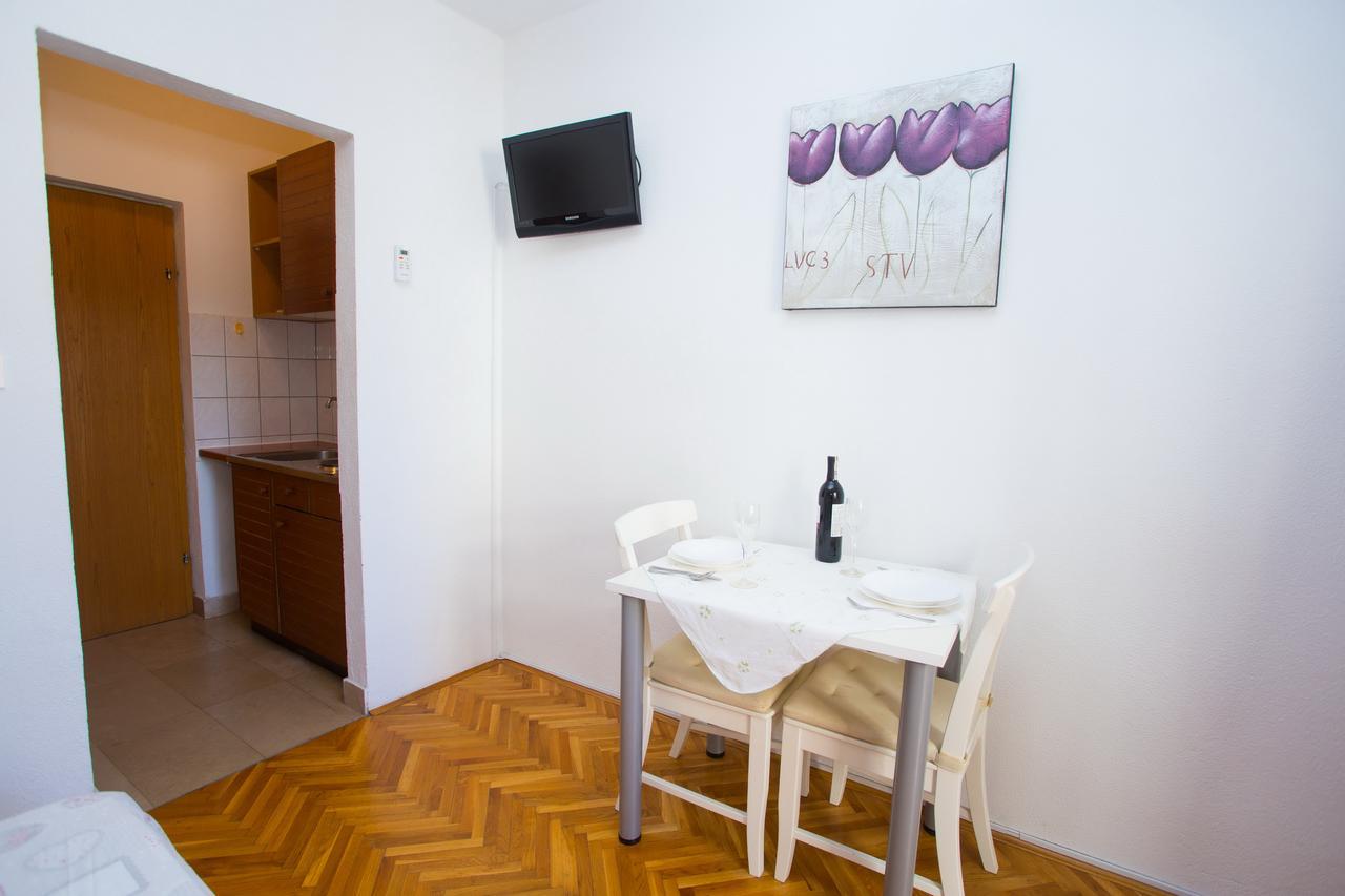 Apartments Zoran โพรไมนา ภายนอก รูปภาพ